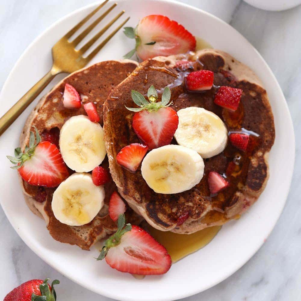 Blender Healthy Strawberry Pancakes: Fast & Easy Breakfast
